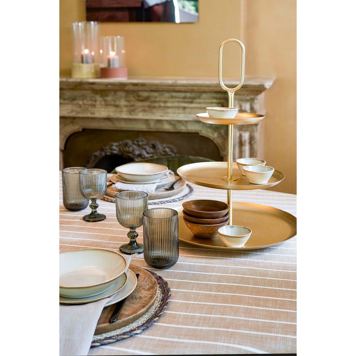 Rama Etagere 3 Ebenen – L38 x B38 x H55 cm – Metall – Gold