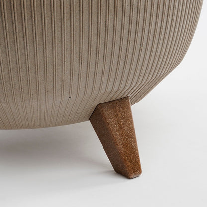 Doppio Blumentopf auf Beinen – H21 x Ø40 cm – Polypropylen – FSC Mix – Taupe